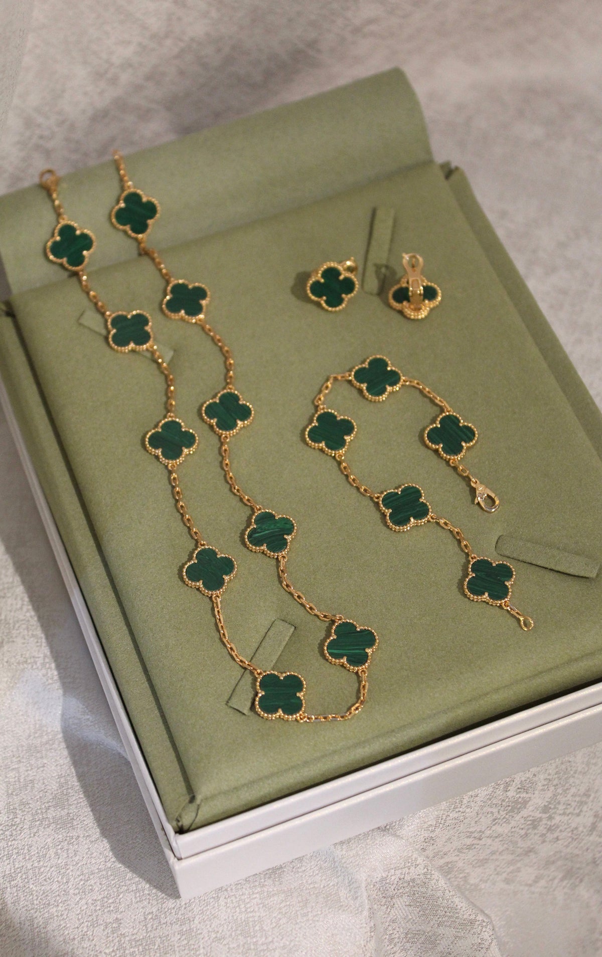 Van Cleef & Arpels Sweet Alhambra Set