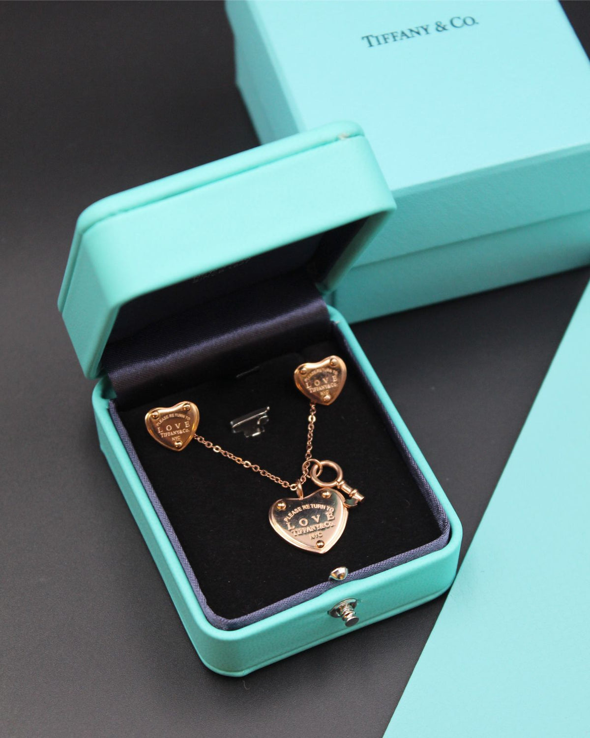 Tiffany & Co. Return to Tiffany Love Heart Tag Necklace & Earrings Set
