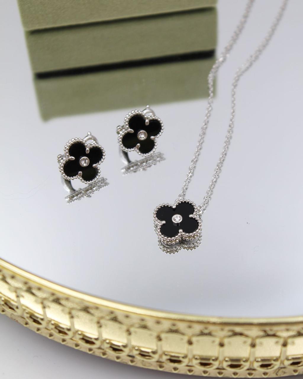 Van Cleef & Arpels Alhambra Motif Jewelry Set