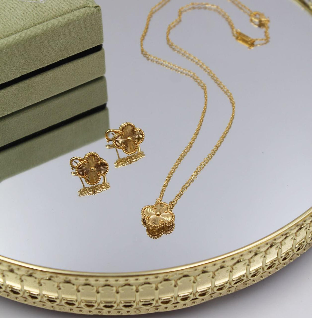 Van Cleef & Arpels Alhambra Motif Jewelry Set