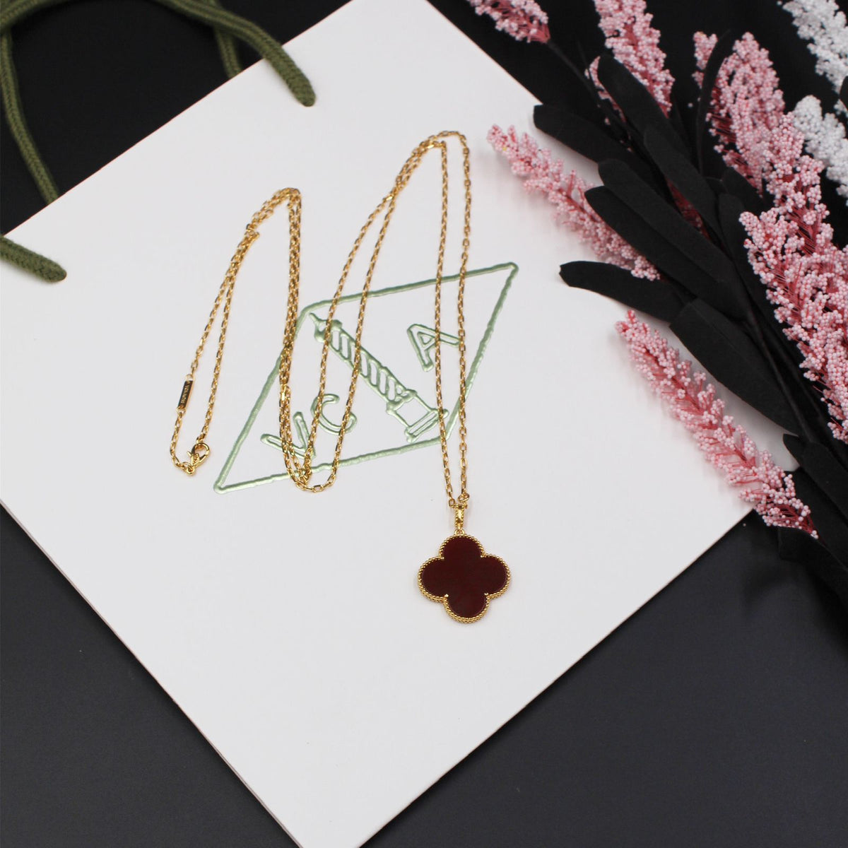 Van Cleef & Arpels Necklace
