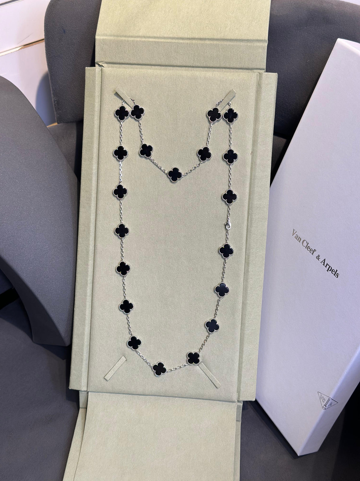 Van Cleef & Arpels Necklace