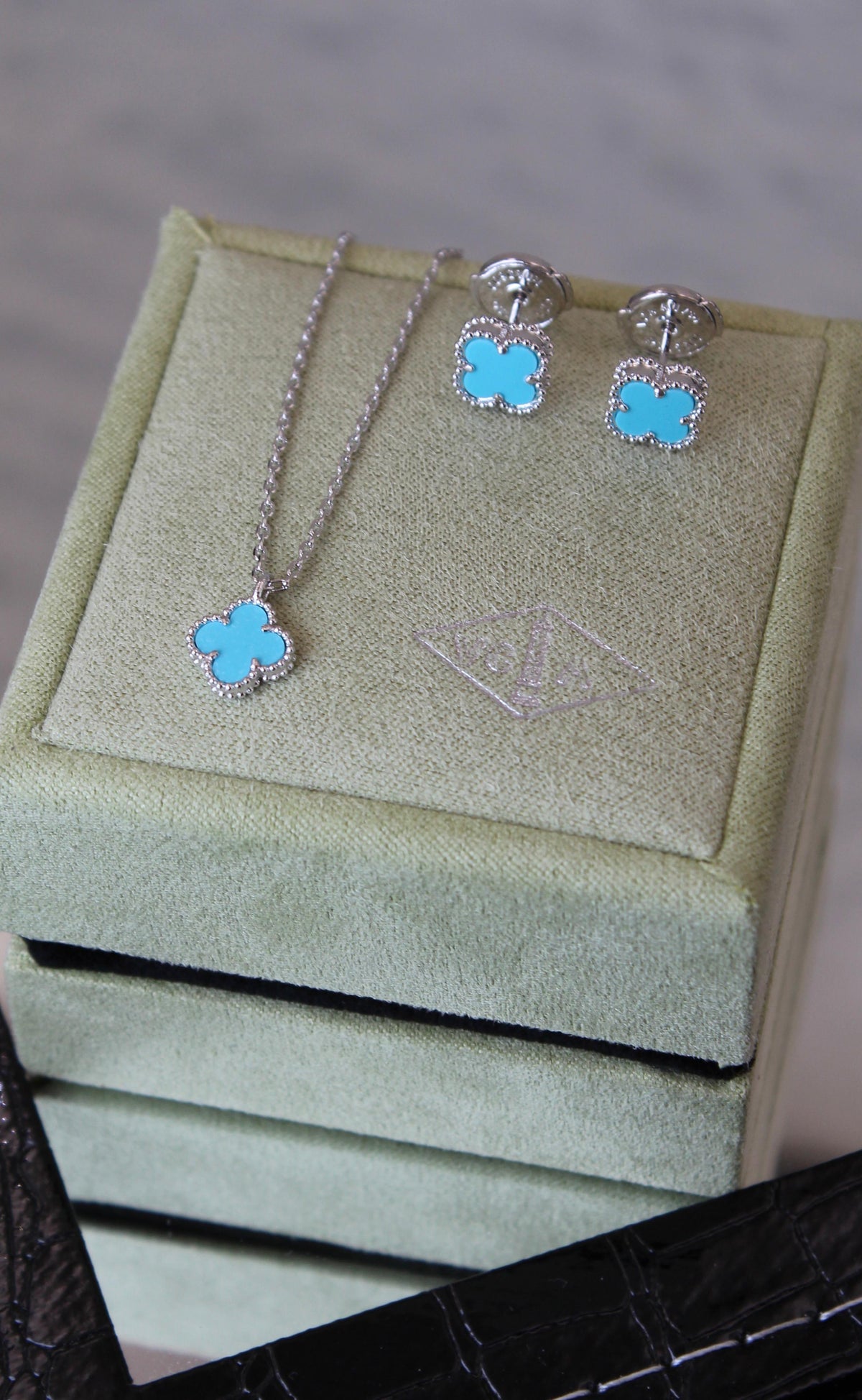 Van Cleef & Arpels Alhambra Motif Jewelry Set