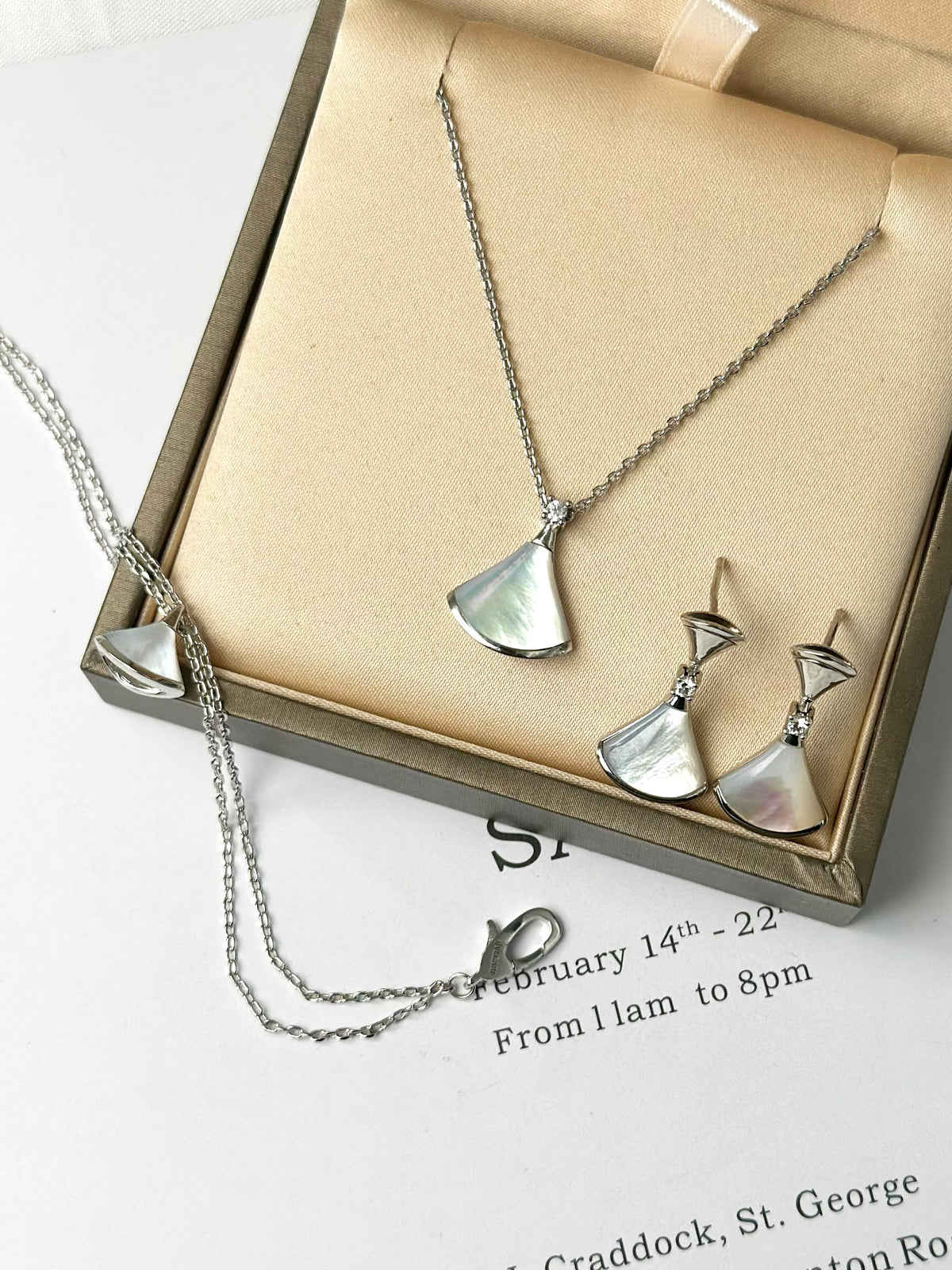 BVLGARI Divas' Dream-Tone Mother-of-Pearl Necklace and Earrings Set