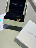 Van Cleef & Arpels ring