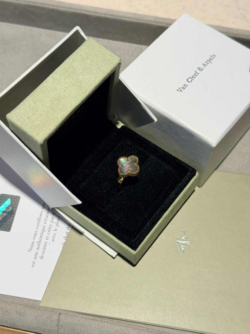 Van Cleef & Arpels ring