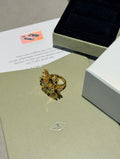 Van Cleef & Arpels ring