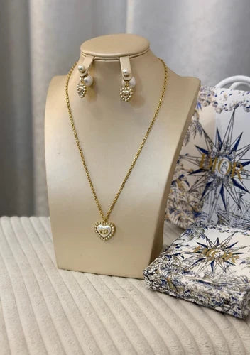 Dior Dioramour Heart Pearl Necklace and Earrings Set
