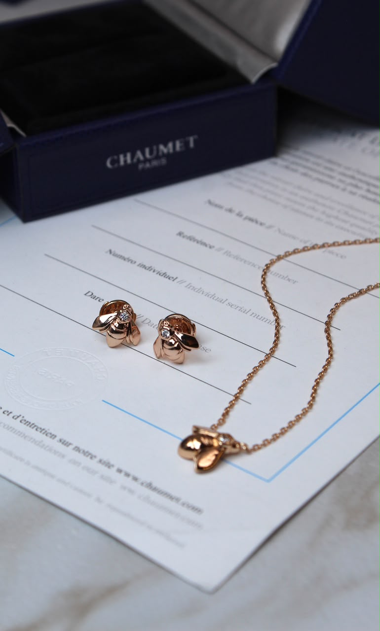 CHAUMET - Gold Bee Necklace and Earrings Set