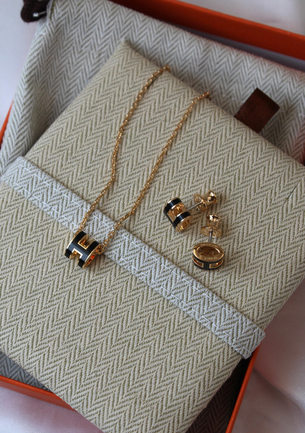 Hermès Pop H Necklace and Earrings Jewelry Set