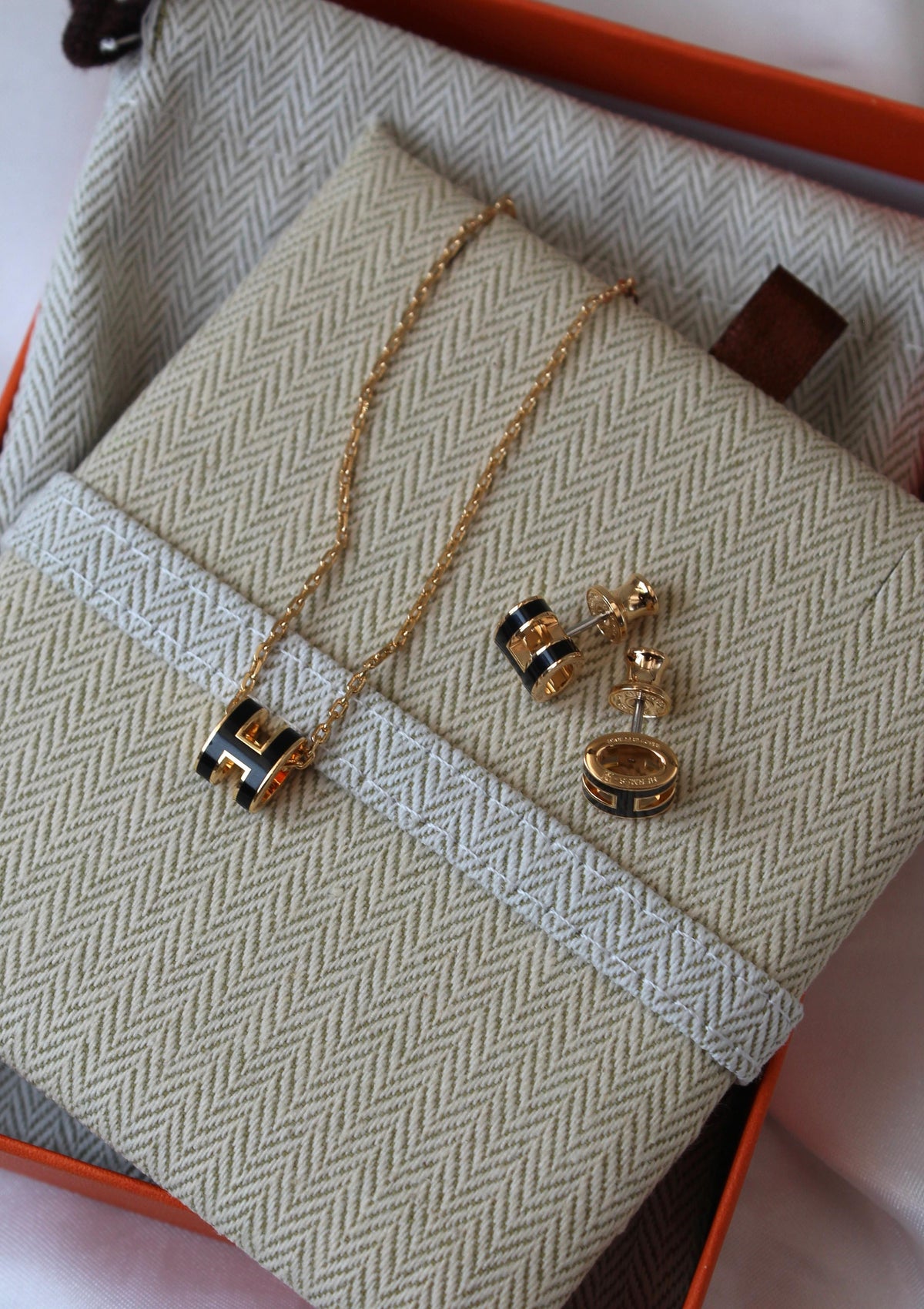 Hermès Pop H Necklace and Earrings Jewelry Set