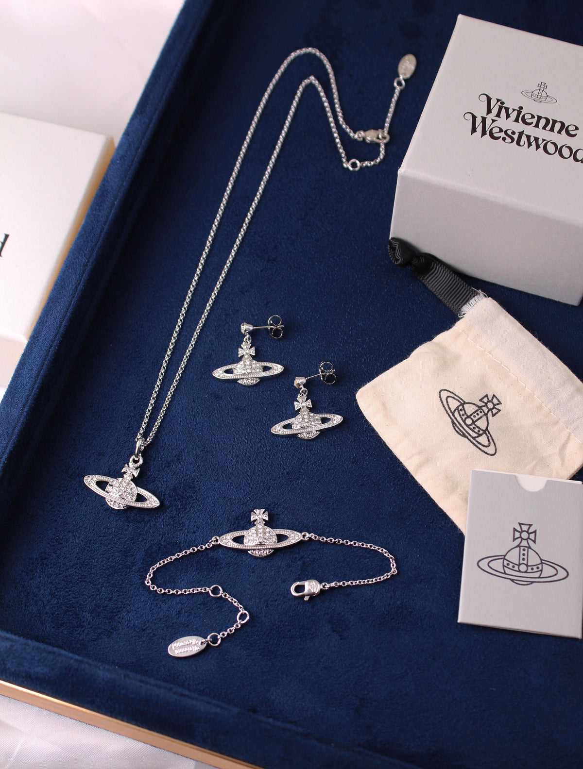 Vivienne Westwood silver Orb Jewelry Set