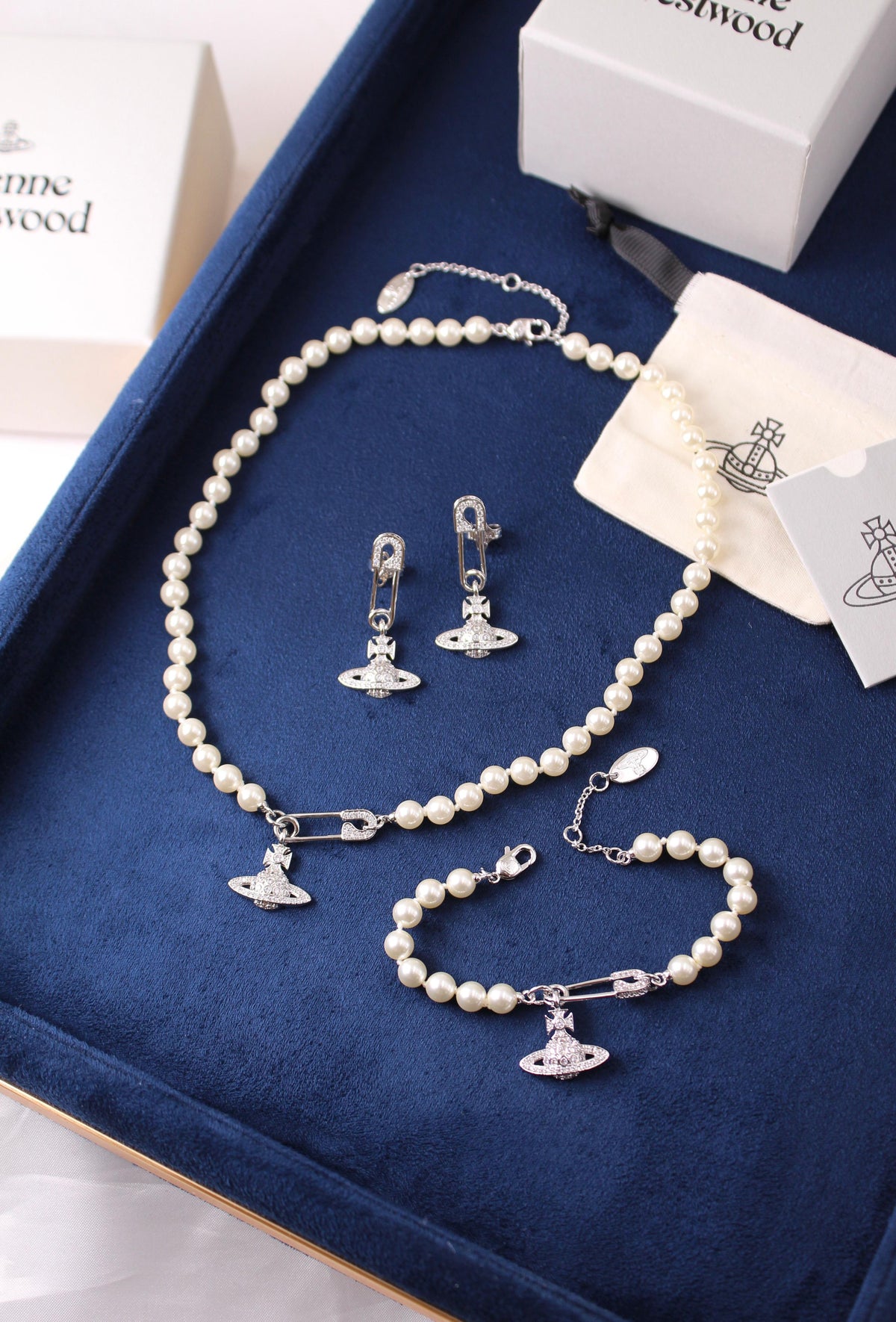 Vivienne Westwood Pearl Orb Jewelry Set