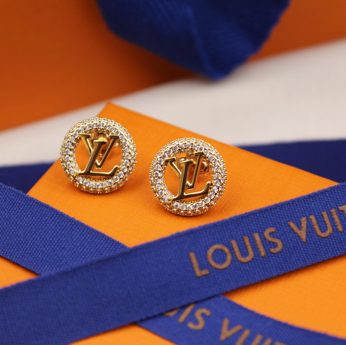 Louis Vuitton LV Circle Crystal Stud Earrings Gold