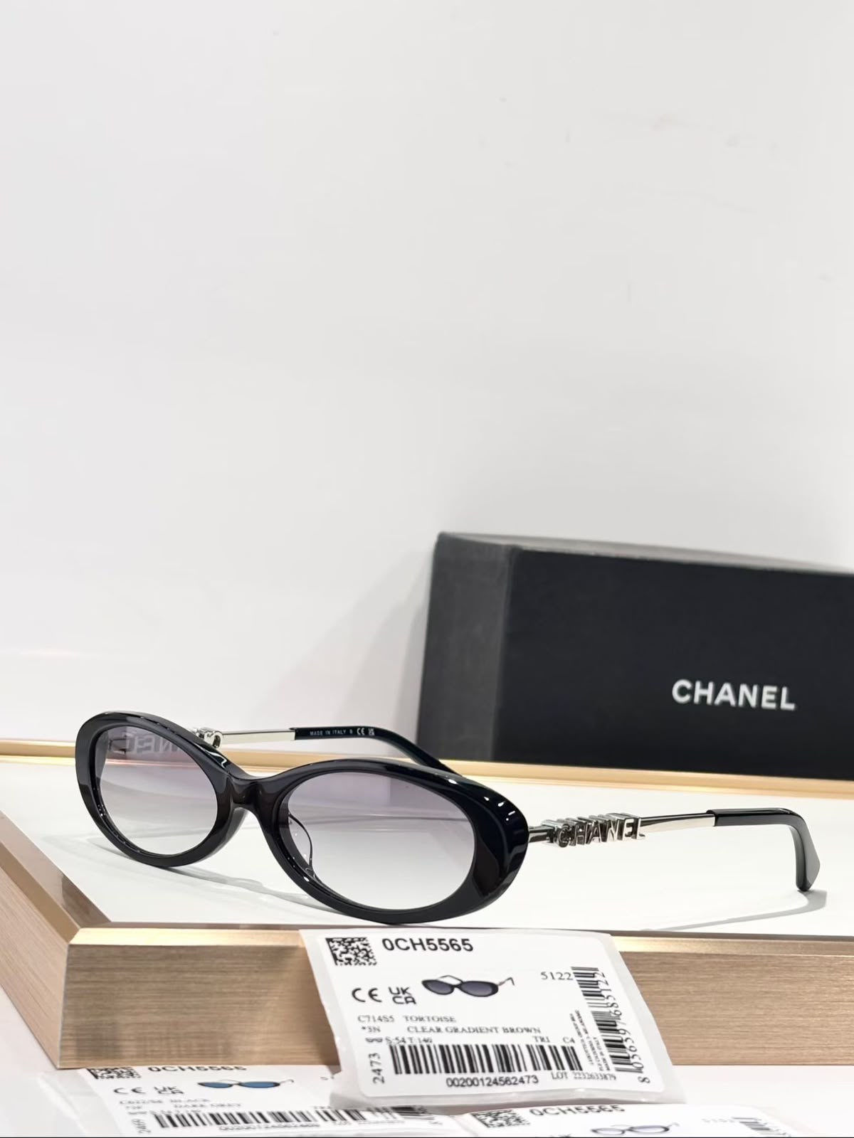 CHANEL Oval Lettering-Temple Sunglasses