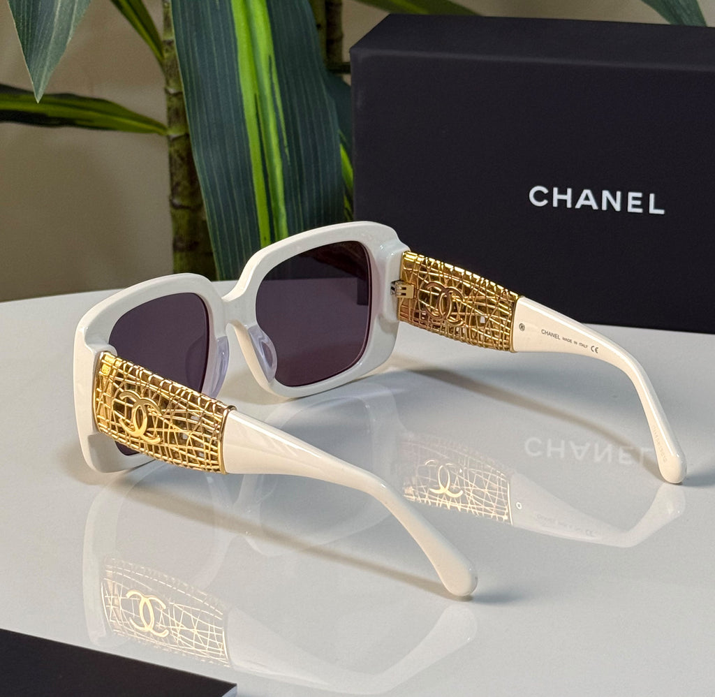 CHANEL Oversized Square Lattice-Temple Sunglasses