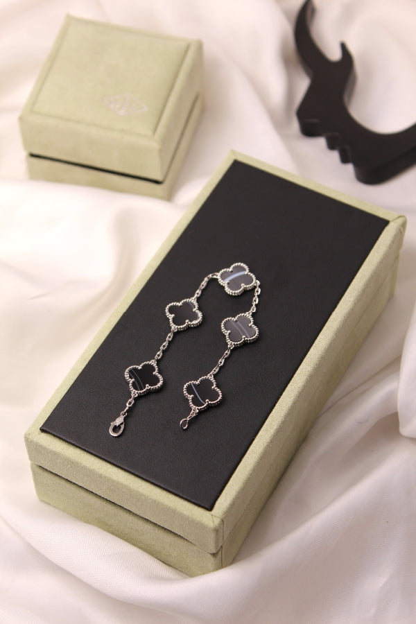 VAN CLEEF Five-Clover Bracelet