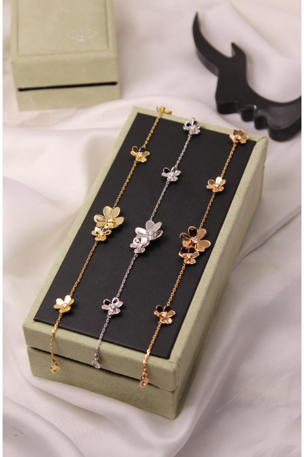 VAN CLEEF Textured Clover Bracelet