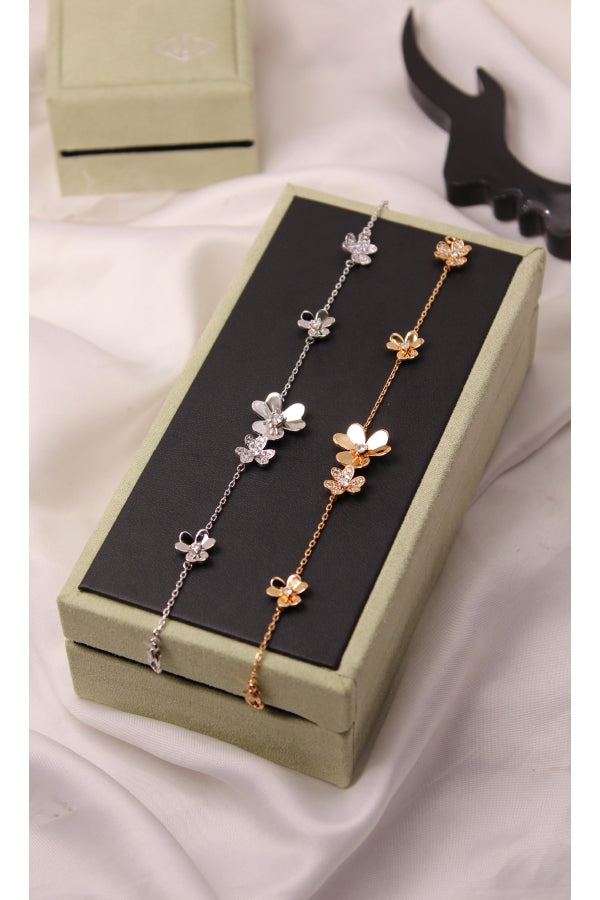 VAN CLEEF Mixed Clover and Textured Flower Bracelet