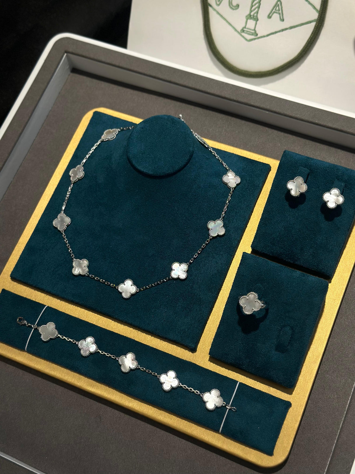 VAN CLEEF Clover Necklace Bracelet Ring and Stud Earrings Set - White / Silver Tone